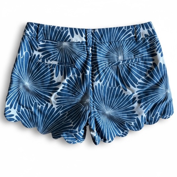 J. Crew Blue Floral Print Scalloped Hem Cotton Resort Preppy Vacation Shorts 2 - Picture 3 of 5